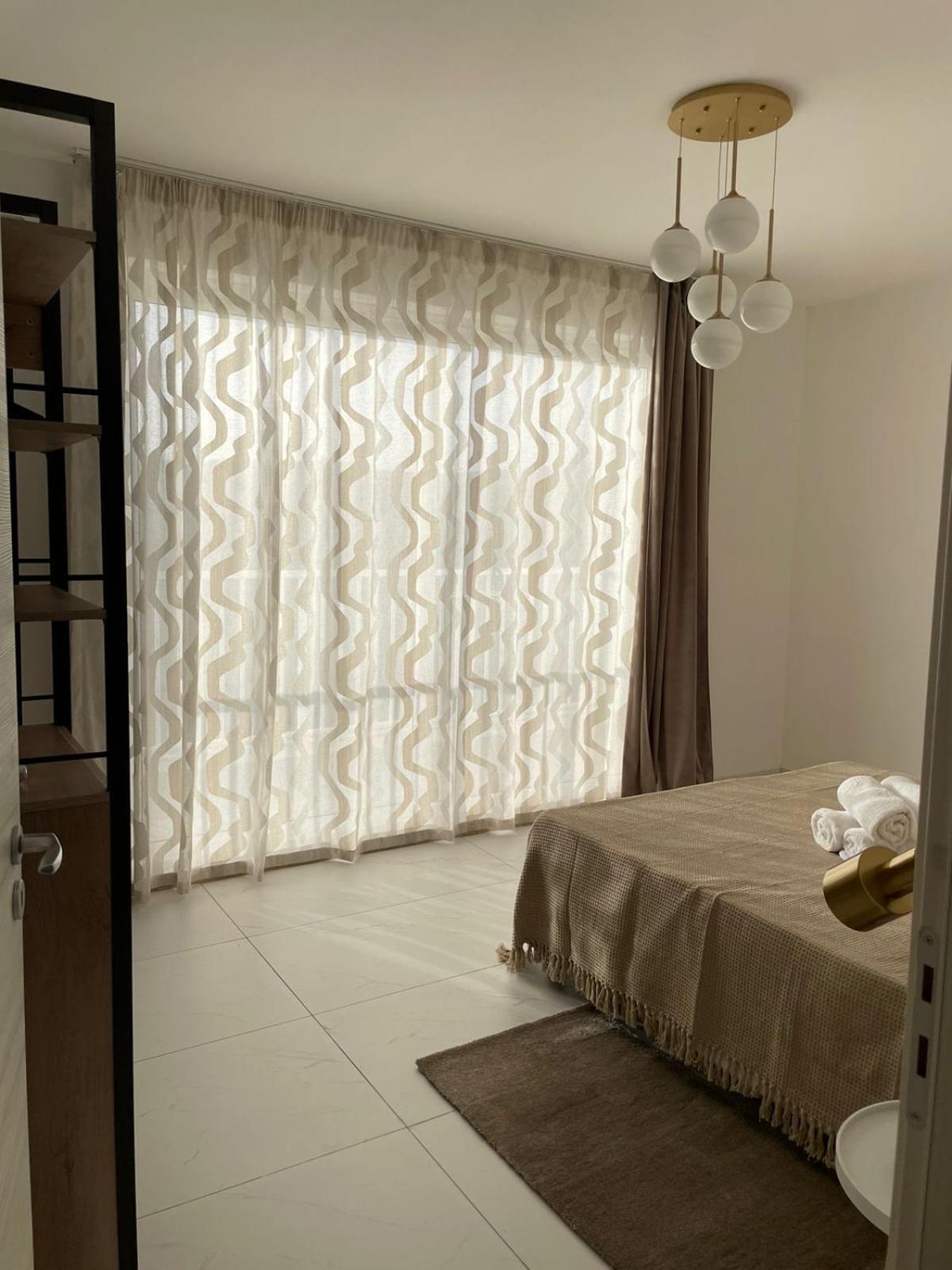 Blu Mar Sea View Apartments Сейнт Полс Бей Екстериор снимка