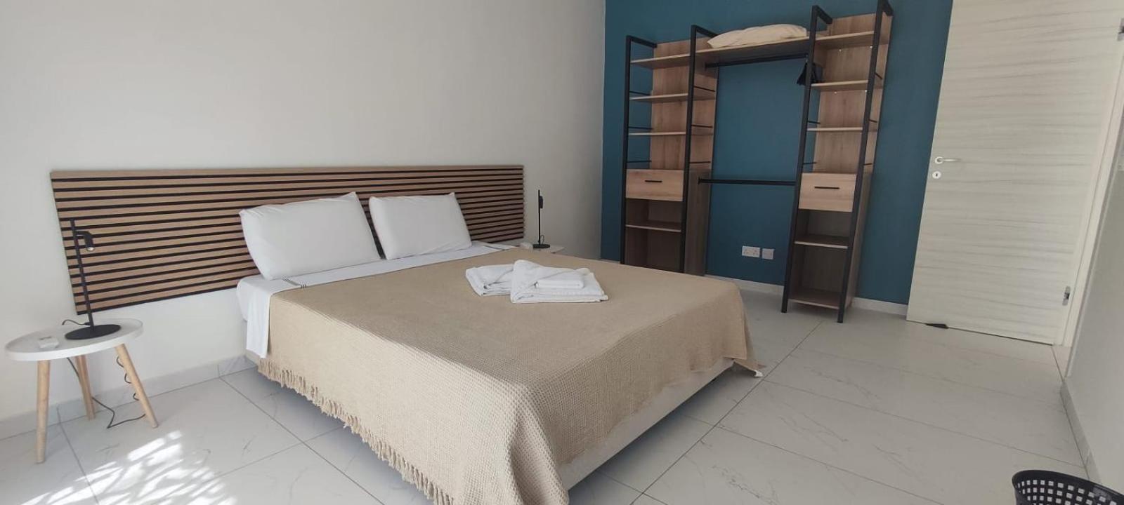 Blu Mar Sea View Apartments Сейнт Полс Бей Екстериор снимка